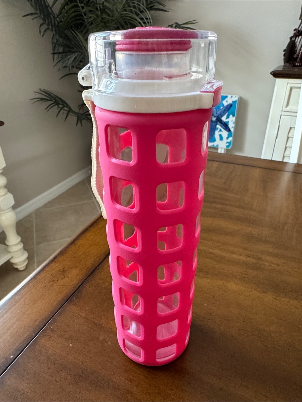 Pink Glass Water Bottle with Silicone Sleeve-20 oz